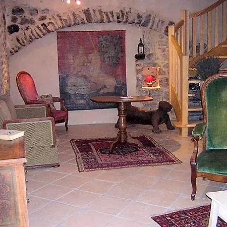Mas Casta Nea Bed & Breakfast 3*
