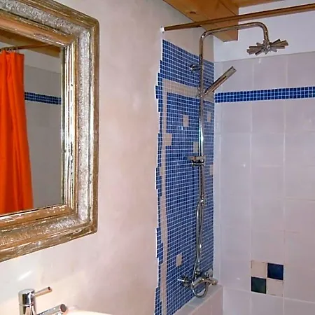 Bed & Breakfast Mas Casta Nea 3*