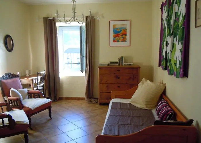 Mas Casta Néa Bed & Breakfast